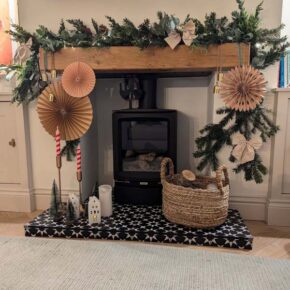 beautiful rustic christmas mantel decoration idea 16